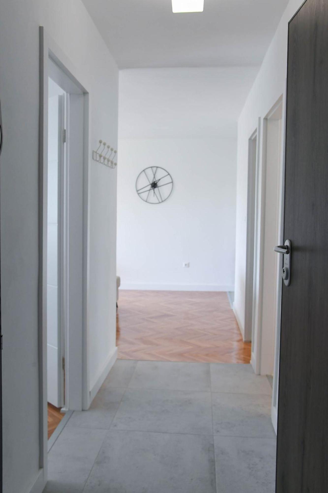Nona Mira Apartment *